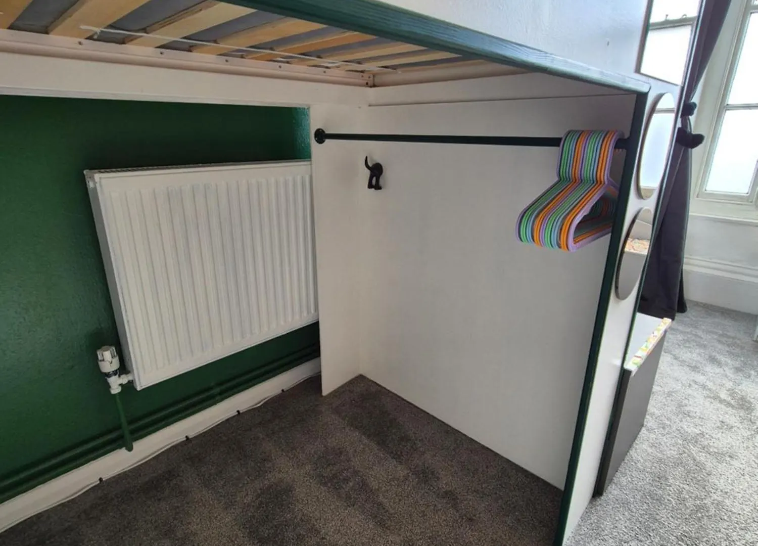 Central Large 2 Bed, 2 Bath Apt, Parking, Huge Garden, Sky Tv, Wifi, Direct Booking Option Exeter 0*,  United Kingdom